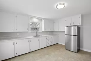109 Hamilton St, Worcester, MA 01604 - Photo 11