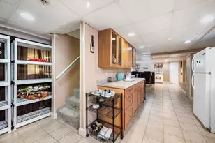 42 Walnut St, Saugus, MA 01906 - Photo 27