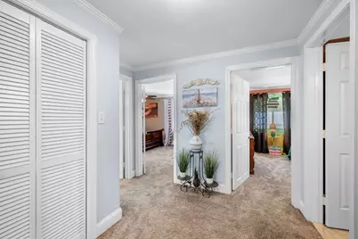 42 Walnut St, Saugus, MA 01906 - Photo 9
