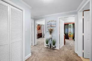 42 Walnut St, Saugus, MA 01906 - Photo 9