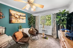 42 Walnut St, Saugus, MA 01906 - Photo 13