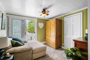 42 Walnut St, Saugus, MA 01906 - Photo 15