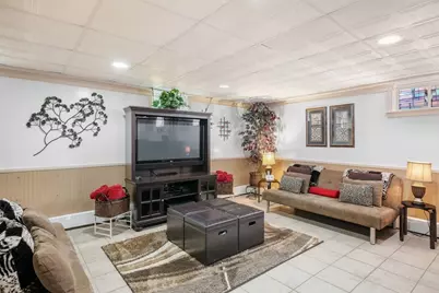 42 Walnut St, Saugus, MA 01906 - Photo 33