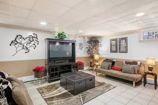 42 Walnut St, Saugus, MA 01906 - Photo 33