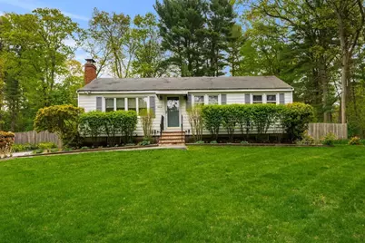 11 Dadant Dr, Wilmington, MA 01887 - Photo 1