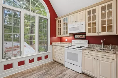 179 South St, Upton, MA 01568 - Photo 25
