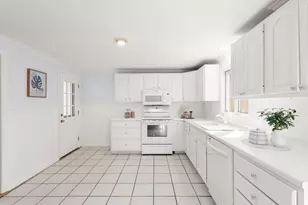 215 Cross St, Belmont, MA 02478 - Photo 11