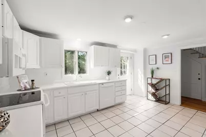 215 Cross St, Belmont, MA 02478 - Photo 9