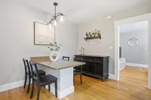32 Eddy St, Waltham, MA 02453 - Photo 9