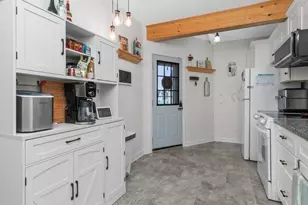 34 Marvel St, Taunton, MA 02780 - Photo 17
