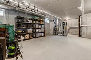26 Neponset Ave, Boston, MA 02131 - Photo 31
