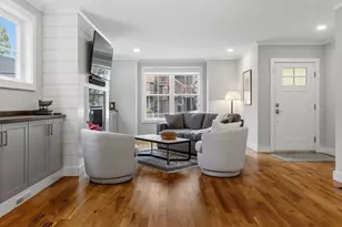26 Neponset Ave, Boston, MA 02131 - Photo 15
