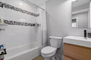 26 Neponset Ave, Boston, MA 02131 - Photo 25
