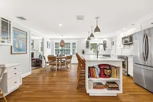 101 Bird St, Needham, MA 02492 - Photo 9