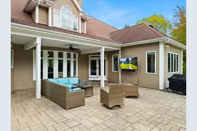 4 Alberta Ln, Lakeville, MA 02347 - Photo 11