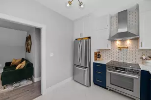139 Florence St, Boston, MA 02131 - Photo 3