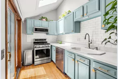 223 Bolton St, Boston, MA 02127 - Photo 1
