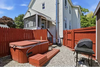 20 S Maple Street, Westfield, MA 01085 - Photo 37