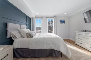1721 Centre St, Boston, MA 02132 - Photo 19