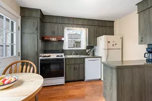 5 Olde Field Rd, Newton, MA 02459 - Photo 9