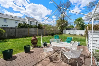 5 Olde Field Rd, Newton, MA 02459 - Photo 3