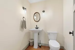 1240 S East St, Amherst, MA 01002 - Photo 7