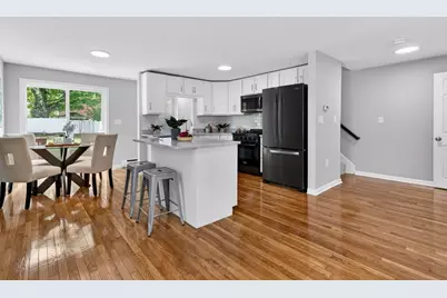 19 Barber St #B, Medway, MA 02053 - Photo 5