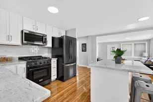 19 Barber St, Medway, MA 02053 - Photo 3