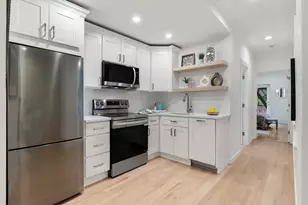 9 Hancock St, Boston, MA 02114 - Photo 7