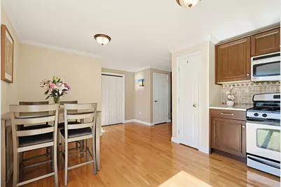 11 Pinecrest Village #11, Hopkinton, MA 01748 - Photo 7