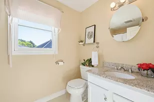 11 Pinecrest Village, Hopkinton, MA 01748 - Photo 19