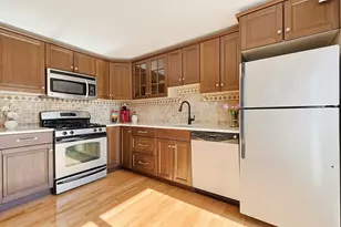 11 Pinecrest Village, Hopkinton, MA 01748 - Photo 5