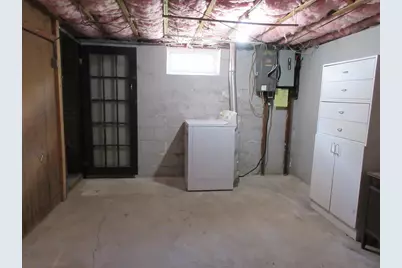 6 Bristol St, Lowell, MA 01852 - Photo 35