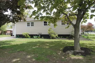 6 Bristol St, Lowell, MA 01852 - Photo 23