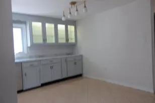 6 Bristol St, Lowell, MA 01852 - Photo 11