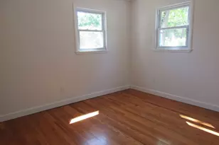 6 Bristol St, Lowell, MA 01852 - Photo 15