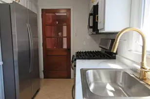6 Bristol St, Lowell, MA 01852 - Photo 7