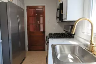 6 Bristol St, Lowell, MA 01852 - Photo 7