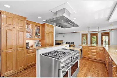 4 Dix Rd, Franklin, MA 02038 - Photo 7
