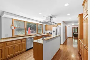 4 Dix Rd, Franklin, MA 02038 - Photo 5