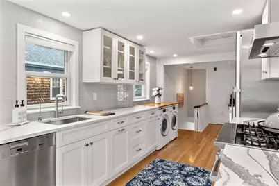 28 Dove St #2, Newburyport, MA 01950 - Photo 9