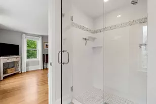 28 Dove St, Newburyport, MA 01950 - Photo 21