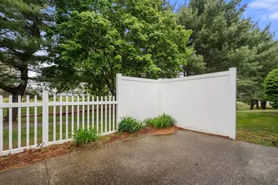 76 Mitchell Dr #76, Chicopee, MA 01022 - Photo 13