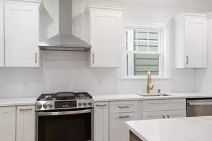 13 Langmaid Ave, Somerville, MA 02145 - Photo 3
