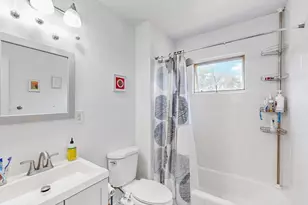 60-62 Kenneth St, Newton, MA 02461 - Photo 11