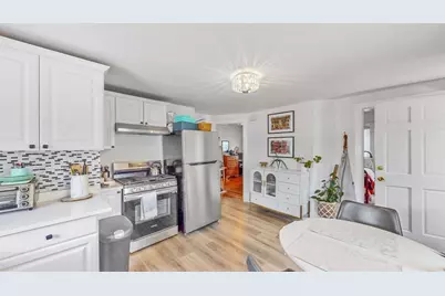 60-62 Kenneth St, Newton, MA 02461 - Photo 15