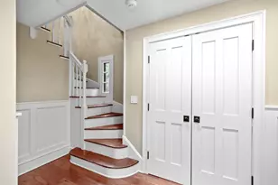 135 Milton St, Milton, MA 02186 - Photo 17