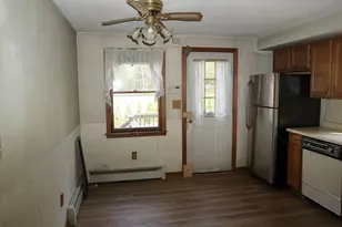83 Sherborne St, Taunton, MA 02718 - Photo 7