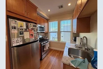 9 Marney St #3, Cambridge, MA 02141 - Photo 3
