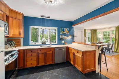 98 Brook Street, Wellesley, MA 02482 - Photo 3